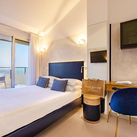 Unahotels Imperial Sport Hotel Pesaro Kültér fotó