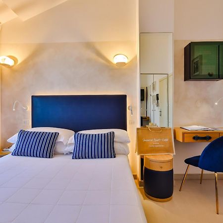 Unahotels Imperial Sport Hotel Pesaro Kültér fotó