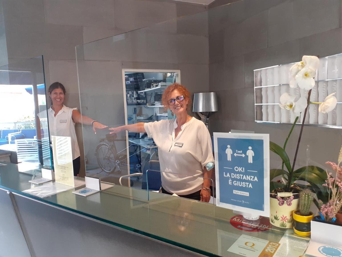 Unahotels Imperial Sport Hotel Pesaro Kültér fotó