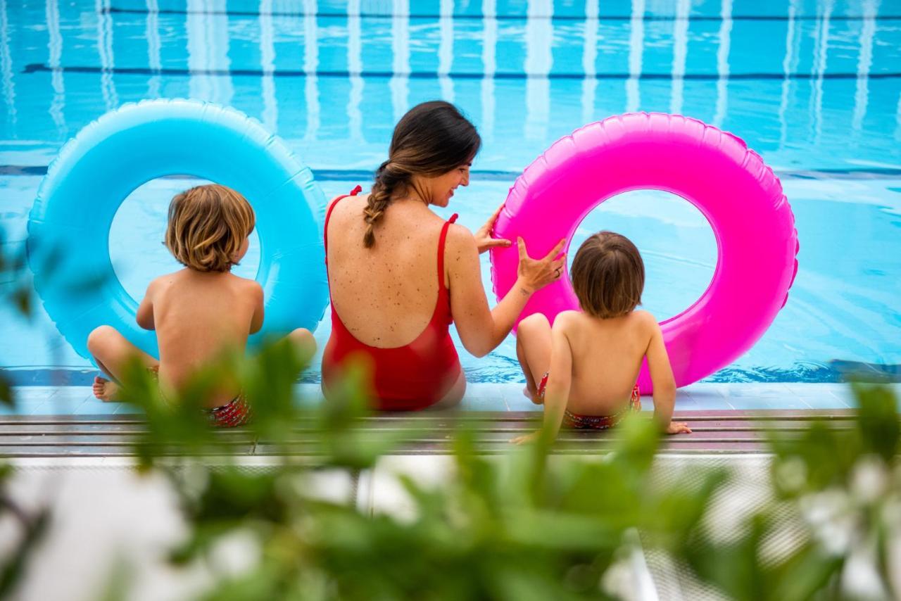 Unahotels Imperial Sport Hotel Pesaro Kültér fotó