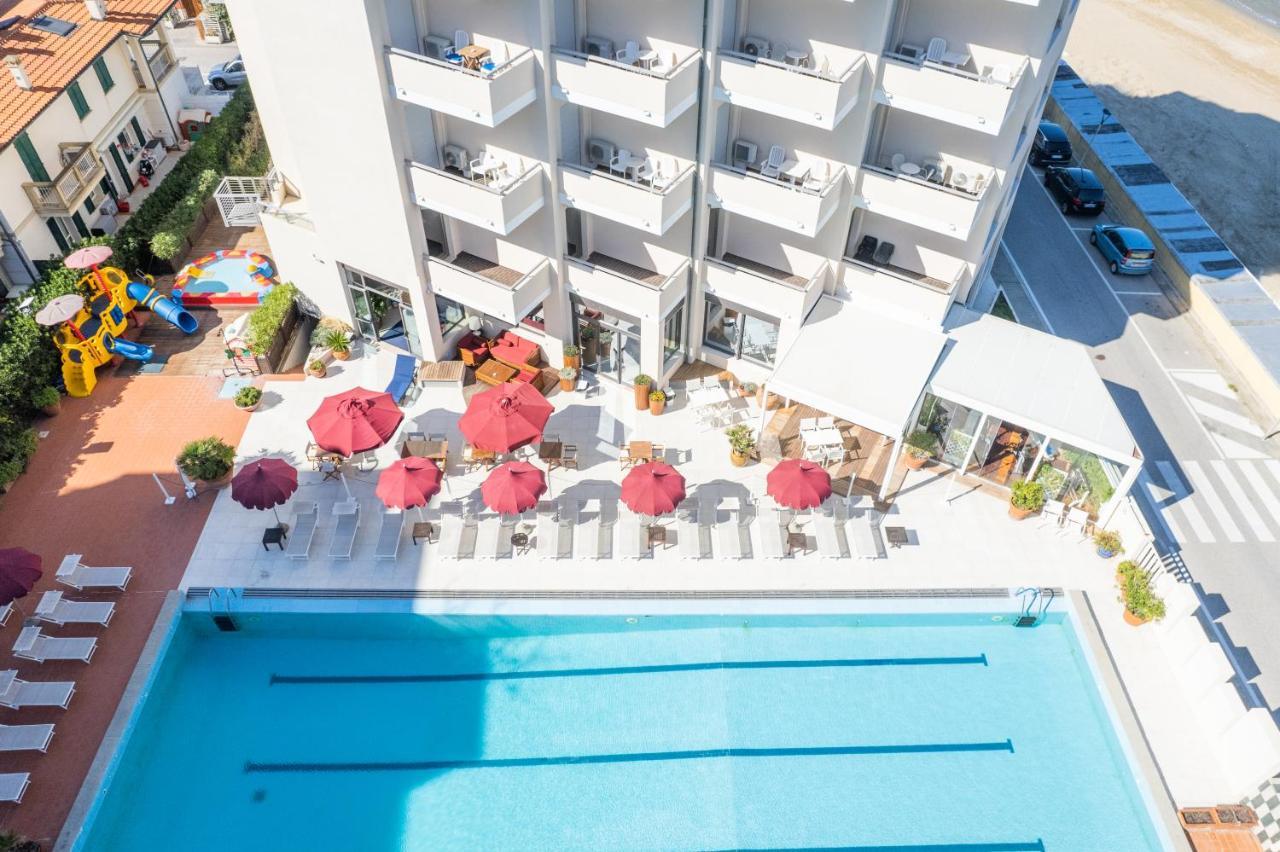 Unahotels Imperial Sport Hotel Pesaro Kültér fotó