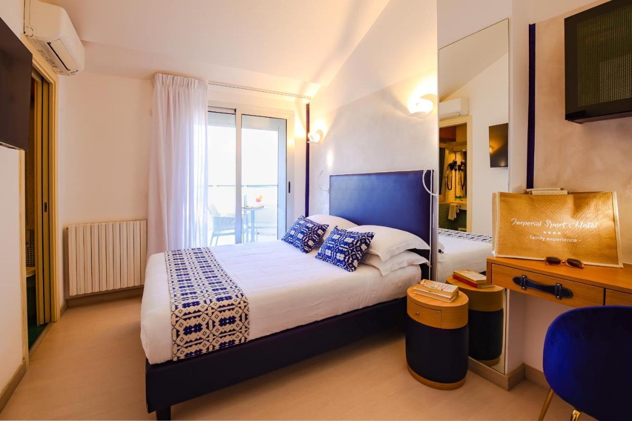 Unahotels Imperial Sport Hotel Pesaro Kültér fotó