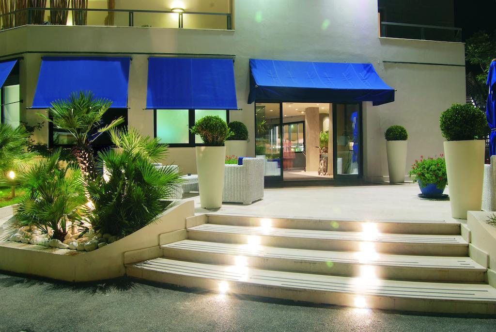 Unahotels Imperial Sport Hotel Pesaro Kültér fotó